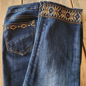 Driftwood 27 cropped embroidered mustard and white jeans